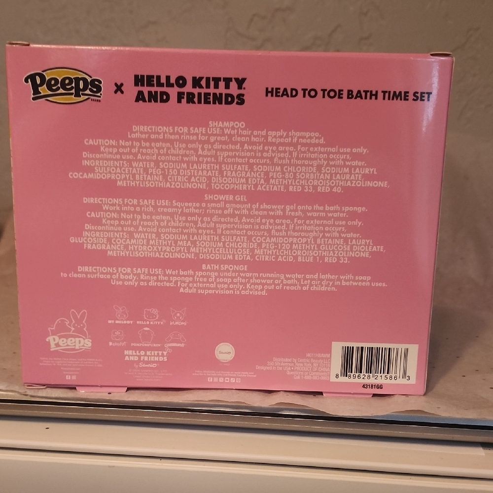 Hello Kitty Bath & Body 3 Piece Set. - Picture 2 of 2